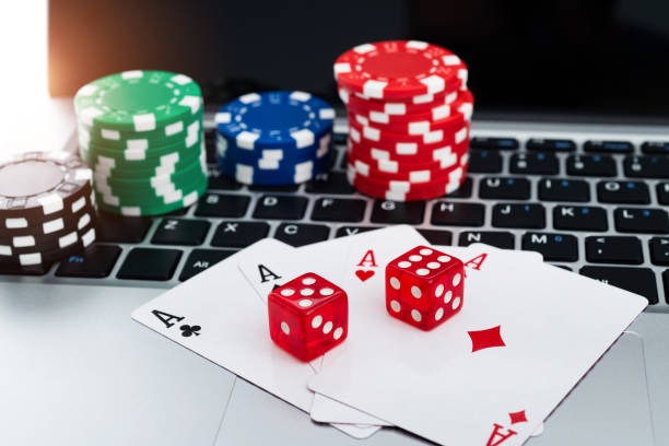 Live-dealer table promotion video